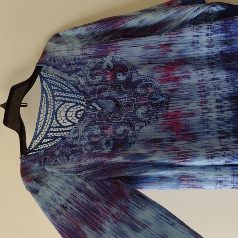 Flowy tie dyesque blouse light & dark blue